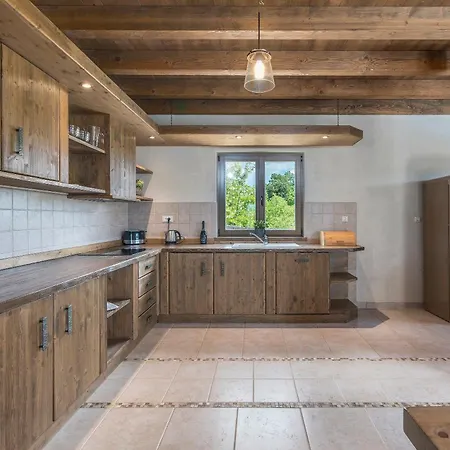 Dante Светвинченат